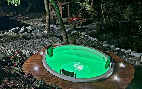 jacuzzis